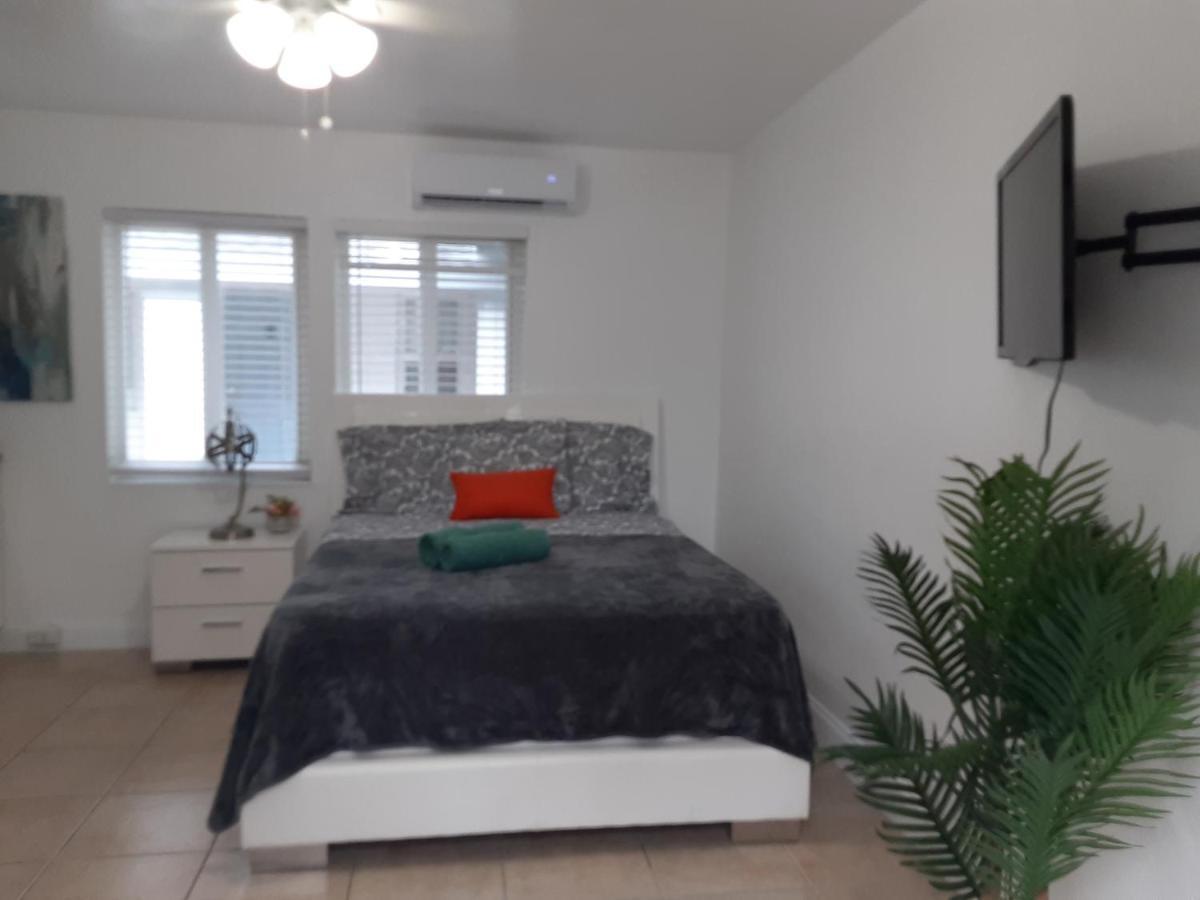 Singer Island Inn Studio/ Walk To The Beach 웨스트 팜 비치 외부 사진